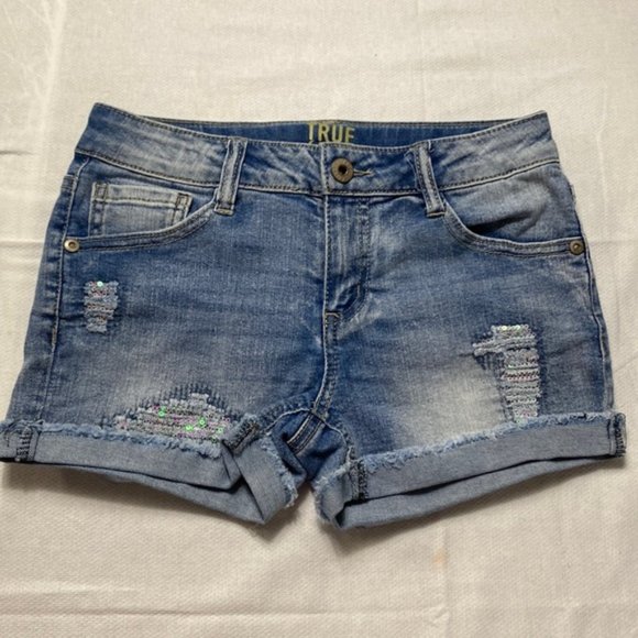 True Craft Shorts Size 10 (BC)